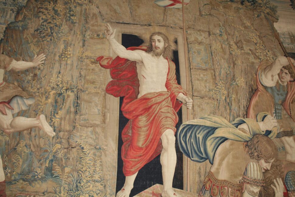 https://www.pexels.com/photo/resurrected-jesus-christ-painting-5773206/