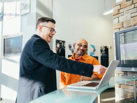 https://www.pexels.com/photo/man-pointing-laptop-computer-2182981/