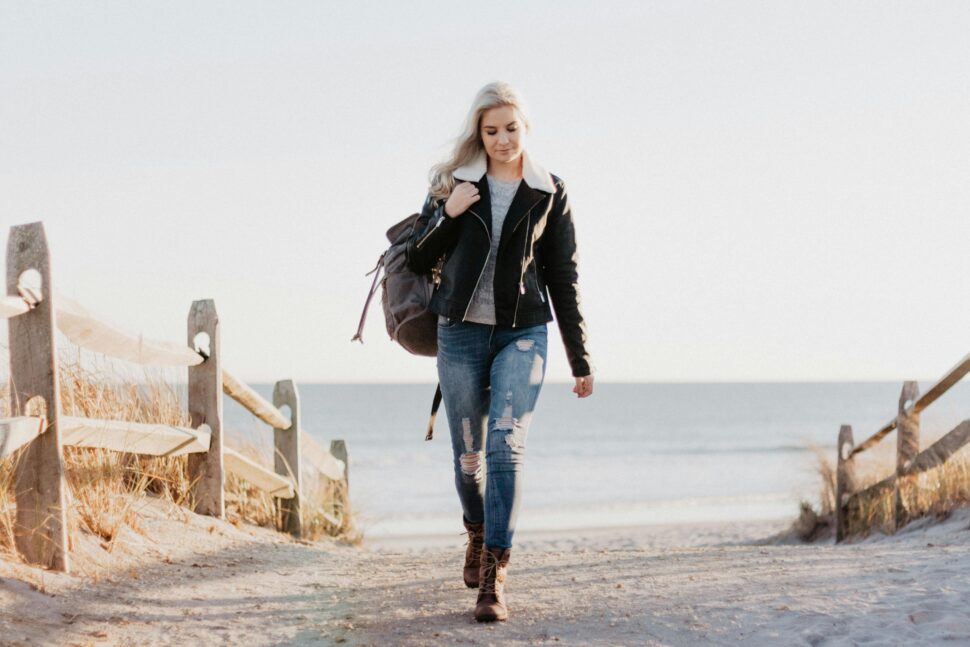 https://www.pexels.com/photo/woman-in-black-full-zip-jacket-1034859/