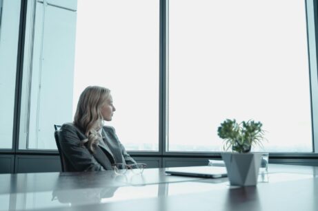 https://www.pexels.com/photo/woman-in-black-leather-jacket-sitting-by-the-table-5717270/