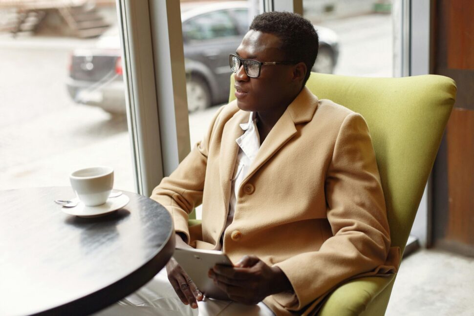 https://www.pexels.com/photo/pensive-elegant-businessman-with-tablet-in-cafe-4173168/