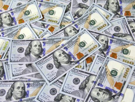 https://www.pexels.com/photo/100-us-dollar-banknotes-3483098/